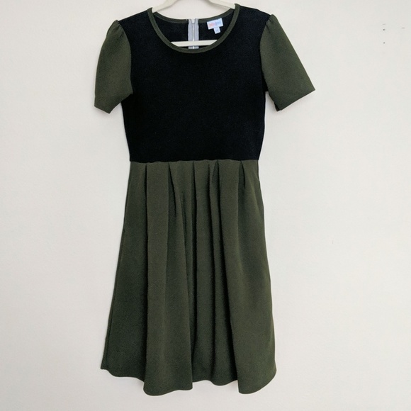 LuLaRoe Dresses & Skirts - EUC M LuLaRoe Amelia LuLaRoe Dresses & Skirts - EUC M LuLaRoe Amelia